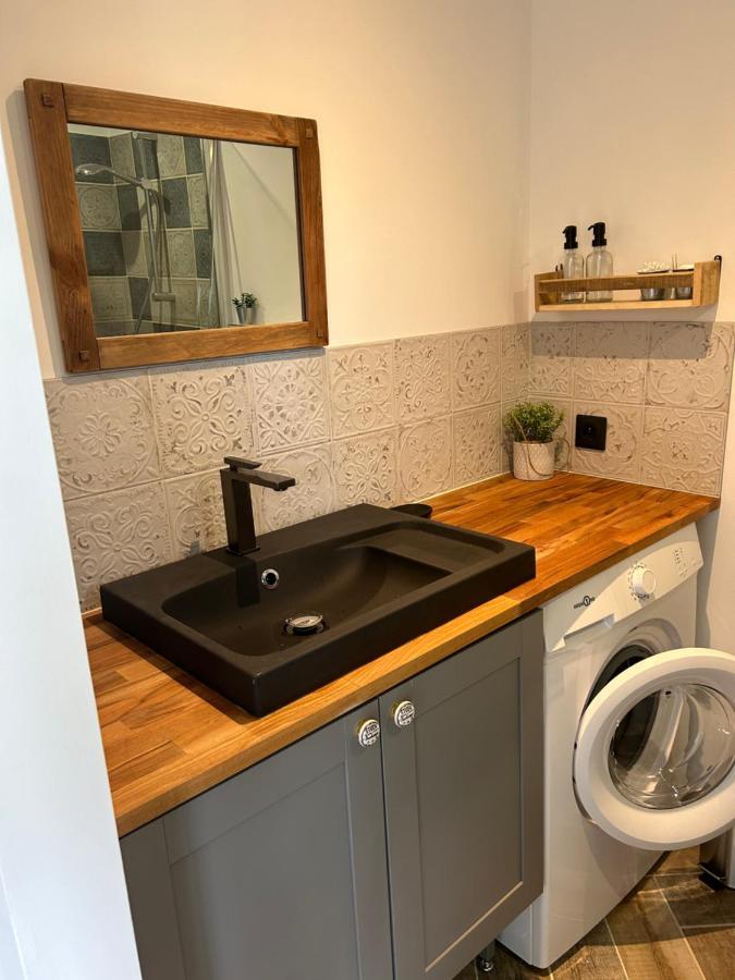 Charmant Studio Dans Villa - Jardin Privatif . La Seyne-sur-Mer Exteriér fotografie
